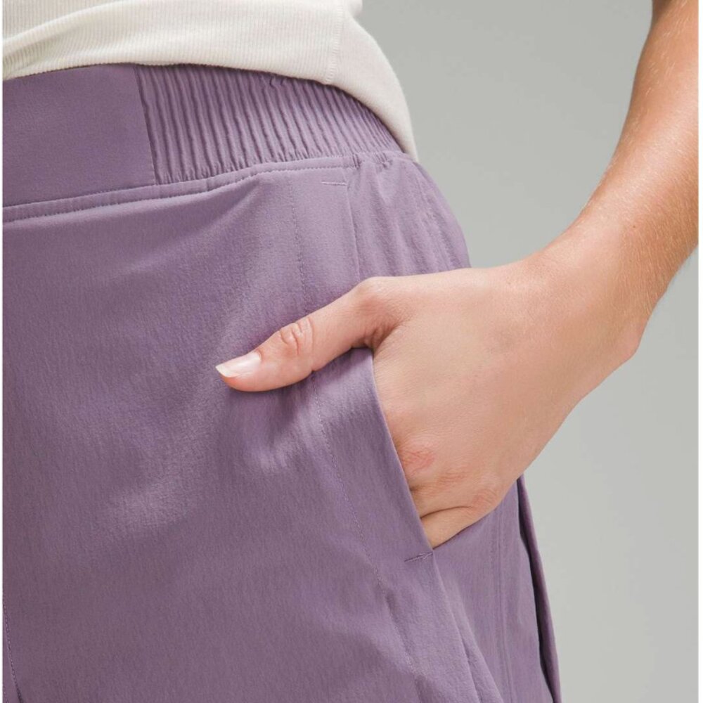 Lululemon Stretch Woven Relaxed-Fit High-Rise Short 4" - Purple Ash - Size M - Picture 2 of 8
